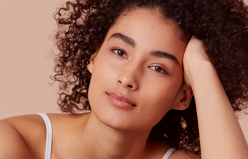 Les meilleurs produits de maquillage et fond de teint pour les peaux à tendance acnéique Les meilleurs produits de maquillage et fond de teint pour les peaux à tendance acnéique